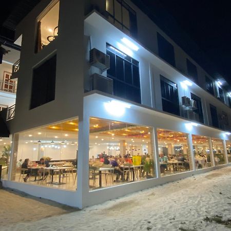 Dolphin Bay Island Resort Kota Belud 외부 사진