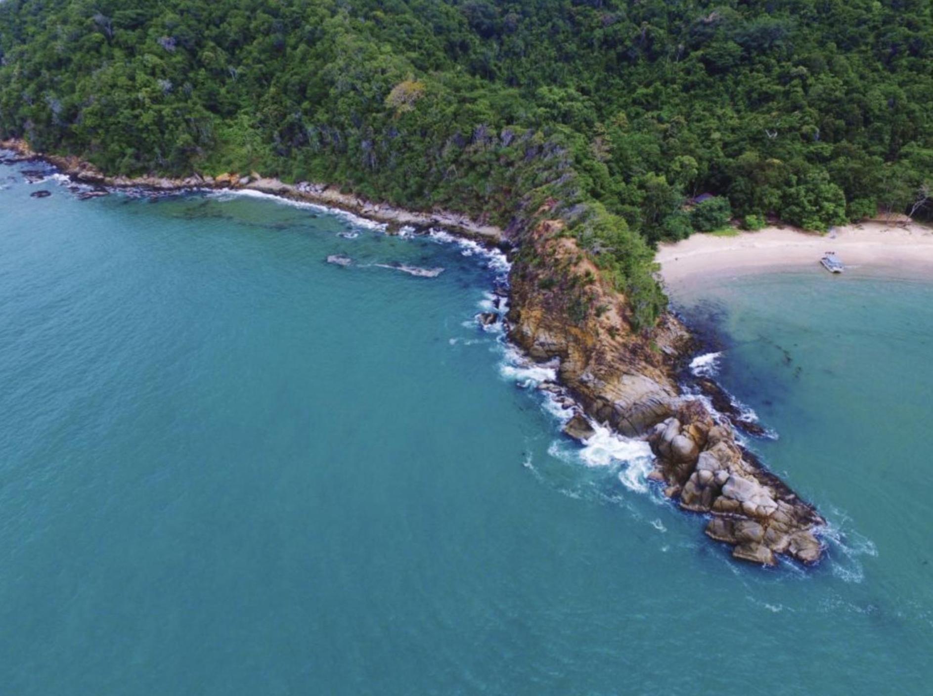 Dolphin Bay Island Resort Kota Belud 외부 사진